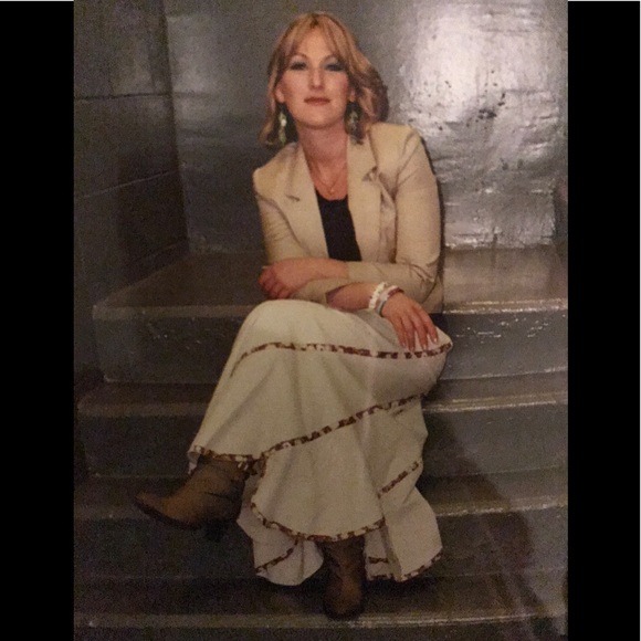 Meet your Posher - Picture 4 of 5